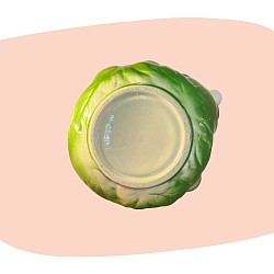 théière vintage, céramique émaillée, barbotine, décor fruité, fraises et cerises, multicolore rose vert pêche, style années 60-70, objet kitsch, vaisselle rétro, décoration colorée, design joyeux, céramique artisanale, concept store, les filles les meufs, garrigues sainte Eulalie, uzes