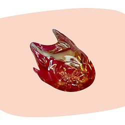 cygne en verre, verre soufflé de Murano, objet d’art italien, verre rouge ambré, déco vintage, vide-poche en verre, sculpture décorative, design stylisé, pièce artisanale, décoration élégante, art verrier, style classique chic, concept store, les filles les meufs, garrigues sainte Eulalie, uzes